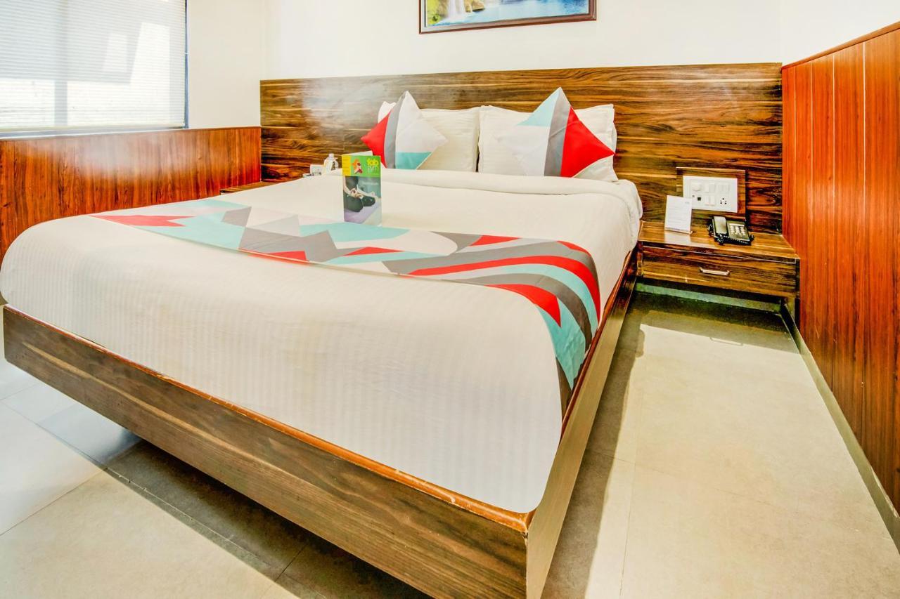Fabexpress Terminus Square Hotel Bombay Esterno foto