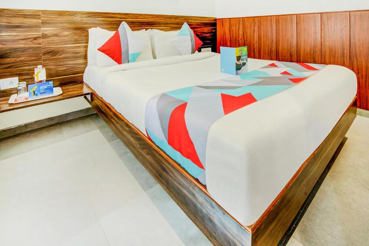 Fabexpress Terminus Square Hotel Bombay Esterno foto